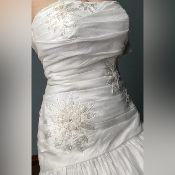 Galina Dresses & Skirts - 2 sunflower embroidery crepe pleated train mermaid trumpet wedding dress Galina